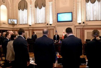 Tbilisis-meris-angariSis-wardgena-vakis-parkSi-momxdari-tragediis-Sedegad-daRupuli-mozardis-marita-mefariSvilis-xsovnis-pativsacemad-wuTieri-dumiliT-daiwyo