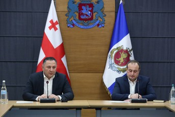 vaxtang-gomelaurma-policiis-departamentebis-xelmZRvanelebTan-samuSao-TaTbiri-gamarTa