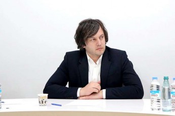 irakli-kobaxiZe-qveyanaSi-arian-radikaluri-politikuri-dajgufebebi-romlebsac-ar-undaT-am-qveynis-damSvideba