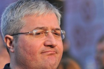 givi-TargamaZe-gverdze-wamogorebuli-qveynis-patriarqis-saZaglobis-miRma-darCenili-normalurebis-saxeliT-am-sanimuSo-qarTvel-col-qmars-gaumarjos