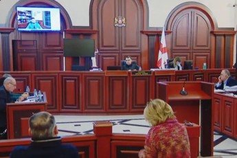 malxaz-urTmeliZe--mixeil-saakaSvili-dasamSvideblad-moixmarda-alkohols---fsiqotropuli-preparatebis-miRebasTan-erTad-dReSi-2-boTli-koniakis-miReba-normaluria