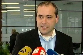 zviad-kuprava-levan-xabeiSvils-palto-ki-ara-kurtkac-ar-iyo-sayideli-SenTvis