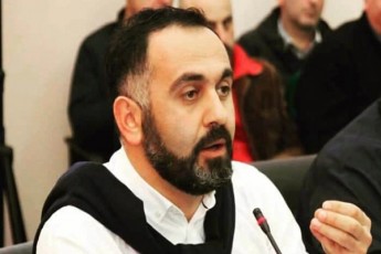 qamadaZe-romel-levan-xabeiSvils-unda-davujero-romelic-Tavis-droze-partiidan-wavida-da-yvelas-gvlanZRavda-Tu-romelic-gveubneba-nacionaluri-moZraobis-dnm-maqvso