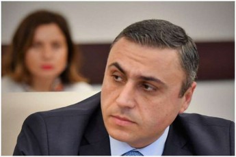daviT-maTikaSvili-rodesac-pacienti-ar-iRebs-sakvebs-im-doziTa-da-kaloriulobiT-rac-sWirdeba-ar-iRebs-Sesabamis-medikamentebs-eurCeba-da-ewinaaRmdegeba-medikosebs-es-aris-TviTdazianebis-klasikuri-magaliTi