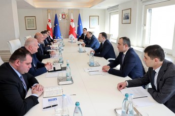 premier-ministri-saxelmwifo-rwmunebulebs-Sexvda