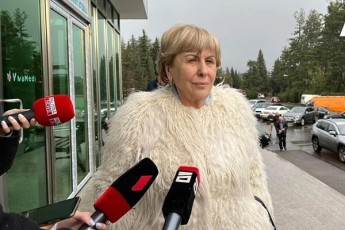 giuli-alasania-roca-adamiani-mZimed-aris-gverdiT-badragi-ki-ar-unda-ijdes-aramed-mudmivad-eqimi-unda-hyavdes---kovidi-veragi-daavadebaa-romelic-SeiZleba-yovel-wuTs-damZimdes