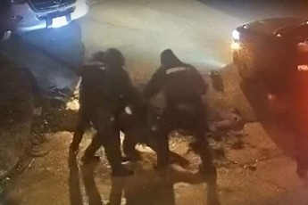 tenesis-StatSi-dakavebis-dros-policiis-mier-nacemi-adamianis-gardacvalebis-Semdeg-xuT-policiels-brali-wauyenes