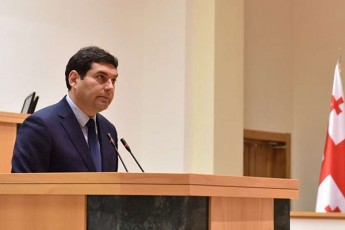 beqa-daviTuliani-saakaSvilis-CamosvlaSi-rom-ruseTis-xeli-eria-dedamisi-Riad-ambobs-im-CanawerSi