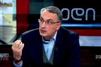 viqtor-yifiani-biZina-ivaniSvilis-damajerebelma-gamosvlam-mTel-rig-sakiTxebze-principuli-da-obieqturi-pasuxi-gasca-sasamarTlos-da-faqtobrivad-ramdenime-garemoebas-singapuris-marTlmsajulebisTvis-farda-axada
