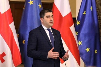 Salva-papuaSvili-opozicia-ambobda-gasajarovdes-kiTxvari-Cven-unda-SevavsoT-ar-vendobiT-xelisuflebas-Sevsebuli-kiTxvaris-ydasac-iwunebdnen-sworad-am-kiTxvaris-safuZvelze-evrokavSirma-saqarTvelos-lideroba-aRiara