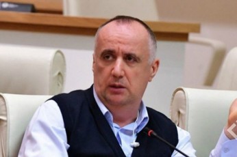 akaki-boboxiZe-me-ar-vici-vis-ufro-awyobs-dRes-miSas-sikvdili-rom-mere-misi-saxeliT-isargeblon