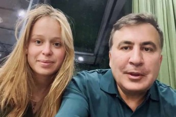 ukrainuli-media-mixeil-saakaSvili-da-liza-iasko-erTmaneTs-daSordnen