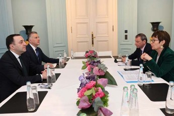 premier-ministri-evropis-rekonstruqciisa-da-ganviTarebis-bankis-EBRD-prezidents-odil-reno-basos-Sexvda