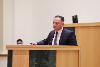 vaxtang-gomelauri-TbilisSi-aSendeba-policiis-qalaqi-da-1000-mde-policieli-miiRebs-binas---es-iqneba-Cveni-policielebisTvis-mniSvnelovani-waxaliseba