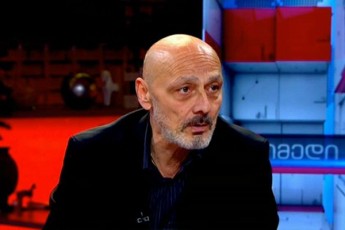jondi-baRaTuria-saakaSvilis-mmarTvelobis-dros-arsebobda-Crdilovani-mTavroba---Rame-ikribebodnen-absoluturad-Tanamdebobis-statusis-armqone-pirebi-magaliTad-Temur-alasania-da-isini-iRebdnen-saxelmwifo-gadawyvetilebebs