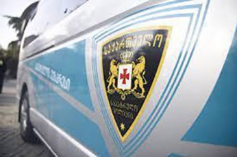policiam-TbilisSi-ZaladobiT-Cadenili-Zarcvis-braldebiT-oTxi-piri-daakava
