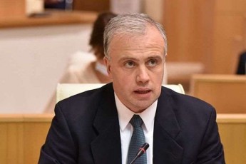 giorgi-xelaSvili-bevrma-ucxoelma-parlamentarma-lobisturi-mcdelobebis-gamo-yurmokvriT-icis-rom-saqarTveloSi-saakaSvilTan-dakavSirebiT-problemebia-cnobismoyvareoba-qreba-rogorc-ki-maT-faqtebze-dafuZnebul-informacias-mivawvdiT