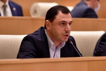 giorgi-amilaxvari-ucxoeli-agentebis-Sesaxeb-kanonproeqtze-es-aris-amerikuli-kanonis-zusti-analogi---Targmani-Sesabamisad-romel-rusul-versiaze-saubroben-roca-gadmotanilia-amerikuli-versia