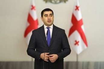 Salva-papuaSvili-auxsnelia-ratom-ifarebda-evropis-esa-Tu-is-qveyana-saakaSvils-ifareben-kezeraSvils-adeiSvils-ver-vxvdebi-damnaSavisTvis-xelis-dafareba-romel-evropul-RirebulebaSi-weria