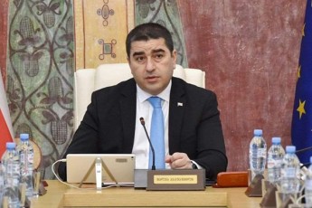 Salva-papuaSvili-daviT-usufaSvils-daasaxelebT-dRes-saxalxo-damcvelis-kandidats-xval-Cavatareb-biuros-da-Tqveni-kandidati-vinc-iqneba-masac-ganixilavs-adamianis-uflebaTa-komiteti