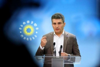 mamuka-mdinaraZe-Cven-cal-fexze-dgomas-da-askinkiliT-siaruls-am-qveyanas-ar-vupirebT-myarad-or-fexze-vidgebiT-da-ise-gavxdebiT-evrokavSiris-wevrebi