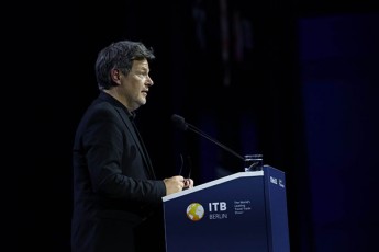 robert-habeki-1-li-msoflio-omis-Semdeg-saqarTvelo-iyo-qveyana-romelmac-demokratias-Cauyara-safuZveli---vici-saqarTvelos-unda-evropisken-svla-da-saqarTvelos-elis-evropa