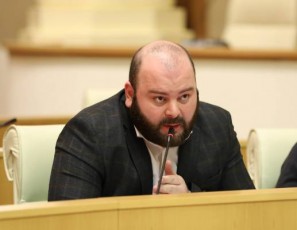 beqa-liluaSvili---bolo-dReebia-parlamentSi-arakonstituciurad-xorcieldeba-kanonproeqtebis-ganxilva-romelTa-mizania-moaxdinos-Cveni-partniori-saxelmwifoebis-gaSaveba