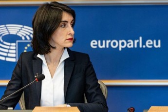 maka-boWoriSvili-giorgi-vaSaZes-gaugebaria-ra-dainaxeT-rusuli-Cems-naTqvamSi-albaT-rusul-talRebze-ise-xarT-gadarTuli-yvelaferi-rusulad-geCvenebaT-ukve