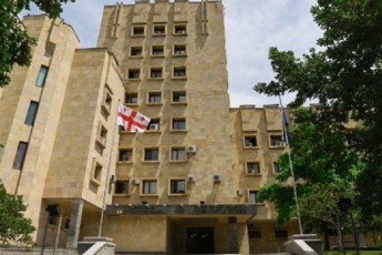 prokuraturam-TbilisSi-muxianis-dasaxlebaSi-damamZimebel-garemoebebSi-ganzrax-mkvlelobis-faqtze-erT-pirs-braldeba-warudgina