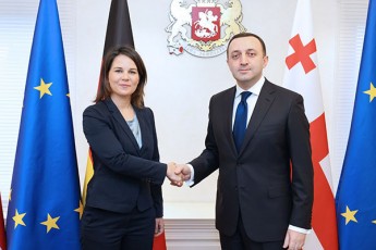 premier-ministri-irakli-RaribaSvili-germaniis-federaciuli-respublikis-sagareo-saqmeTa-federalur-ministrs-Sexvda