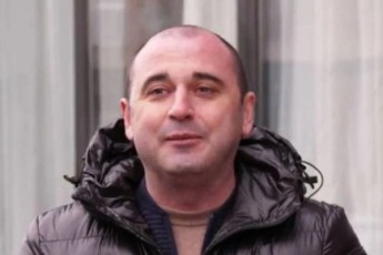 levan-xabeiSvili-yofili-Tavmjdomare-2-metri-iyo-me-metr-naxevari-var