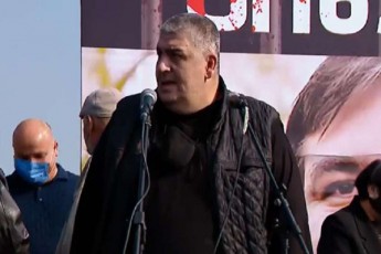 Tornike-molaSvili-minda-xalxs-vTxovo-gavaxsenoT-norvegiis-elCs-vin-iyo-mixeil-saakaSvili-da-rogori-demokrati-iyo---qarTvelebs-sulSi-ratom-gvafurTxeben-piradad-me-Seuracxyofili-var