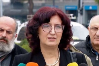 ia-metreveli---gagvanadgures-ojaxebi-amogviwyvites-165-biWi-quCaSi-hyavs-daxvretili-saakaSvils-viTom-uflebebis-damcvels-da-misTvis-jildos-gadacema-aris-Cveni-Seuracxyofa