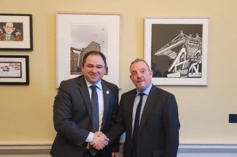 parlamentis-delegacia-dublinSi-irlandiis-senatis-Tavmjdomares-Sexvda