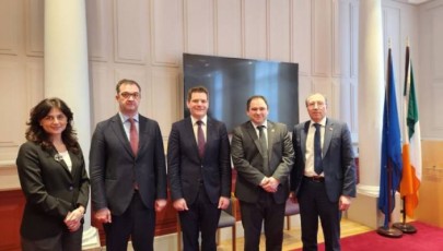 parlamentis-delegacia-irlandiis-evropul-saqmeTa-da-vaWrobis-ministrebs-Sexvda
