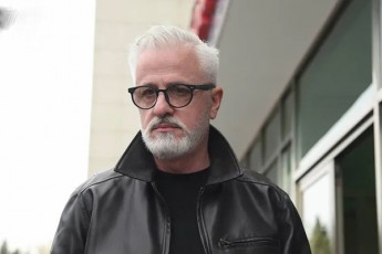 Salva-xaWapuriZe-vnaxeT-trampTan-dakavSirebiT-politikosebi-Tavs-ikaveben-gancxadebebisgan-ase-unda-iyos-aqac-ar-unda-ereodnen-politikosebi---rac-meti-ucxoeli-eqimi-Camova-mivesalmebi