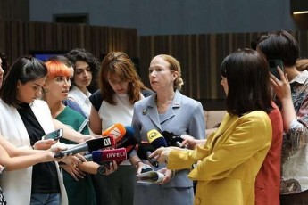 keli-degnani-arasdros-gamigia-am-saqmis-Sesaxeb-razec-liluaSvilma-isaubra-ar-vicnob-marSal-qominss-da-ar-vici-ris-gasakeTeblad-Camovida