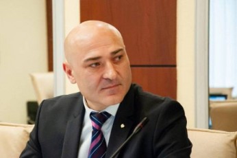 irakli-Sengelia-viwyeb-aqtiur-moqmedebebs-raTa-mivmarTo-aSS-is-marTlmsajulebis-Sesabamis-organos-da-sadavo-gavxado-Cemi-sanqcirebis-Sesaxeb-uprecedento-absoluturad-dausabuTebeli-gadawyvetileba