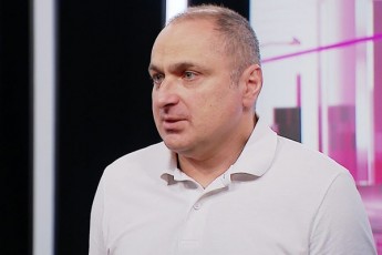 mTavari-arxis-Jurnalisti-salome-zurabiSvilze-madam-Seani-ara-mxolod-saubrobs-aramed-laybobs-kidec