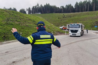 Sss-is-sapatrulo-policiis-TanamSromlebma-rikoTis-uReltexilze-sagzao-moZraoba-yvela-saxis-transportisTvis-gaxsnes
