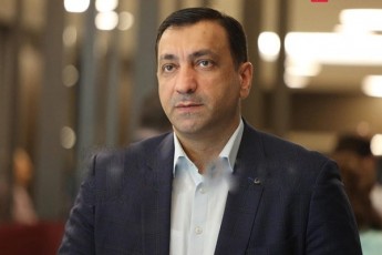 levan-beJaSvili-ar-adasturebs-gavrcelebul-informacias-rom-inglisuris-arcodnis-gamo-partiis-Tavmjdomareobidan-xabeiSvilis-gadayeneba-igegmeba-da-am-postze-misi-da-petre-ciskariSvilis-kandidaturebi-ganixileba