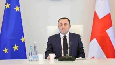 premieri-Cven-465-mln-lari-gamovyaviT-wels-imisTvis-rom-yovel-socialurad-daucvel-bavSvs-223-000-bavSvs-yovel-Tve-vaZlevT-200-larian-daxmarebas-amisTvis-gamoyofili-aris-465-mln-lari-2012-wlamde-iyo-0-dafinanseba-am-mimarTulebiT