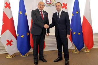 saqarTvelos-premier-ministri-poloneTis-sagareo-saqmeTa-ministrs-Sexvda
