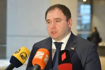 nikoloz-samxaraZe-Sualeduri-arCevnebi-Catarda-saqarTveloSi-maT-Soris-parlamentis-wevri-airCies-da-iqac-kargad-gamoCnda-sad-dgas-xalxi
