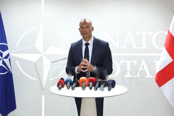 jeims-apaturai-buqarestis-ganacxadi-rom-saqarTvelo-gaxdeba-nato-s-wevri-ZalaSi-darCeba-ar-velodebi-aranair-cvlilebebs-am-kuTxiT