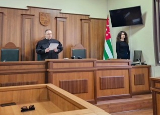 okupirebuli-afxazeTis-ew-uzenaesma-sasamarTlom-qristine-TakalanZes-jaSuSobis-braldebiT-10-wliTa-da-eqvsi-TviT-Tavisuflebis-aRkveTa-miusaja