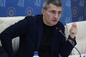 mamuka-mdinaraZe-radikalur-opoziciaze-sakuTar-dafinansebaSi-unda-eZebon-Savi-xvrelebi-auditis-samsaxuri-amiT-unda-dainteresdes