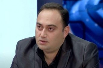 zurab-qadagiZe-levan-berZeniSvilze-zneobaze-da-moralze-saubrobs-adamiani-romelic-mTeli-cxovreba-paraziti-sxvisi-xelidan-mkenkavia-da-miuxedavad-pradvinuti-imijisa-sakuTari-politika-verasodes-awarmoa-radgan-eleqtoraluradac-ki-nulia