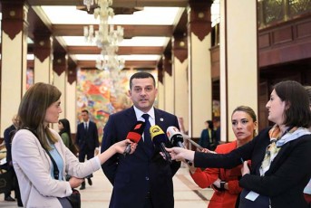 savalan-mirzoevi-prezidentTan-Sexvedris-dros-aRiniSna-rom-arasdros-yofila-qveynebs-Soris-urTierToba-ase-maRal-doneze-orive-mxare-maqsimalurad-muSaobs-rom-ufro-gaZlierdes-azerbaijanel-da-qarTvel-xalxebs-Soris-urTierTobebi