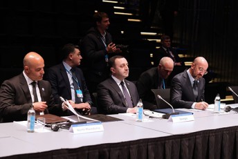 premier-ministrma-irakli-RaribaSvilma-evropis-sabWos-samitis-farglebSi-mrgvali-magidis-formatiT-gamarTul-diskusiaSi-miiRo-monawileoba